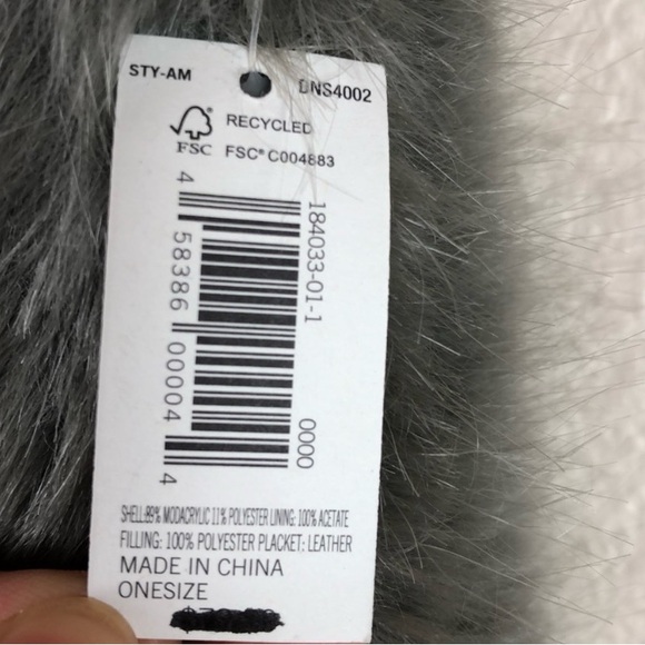 Banana Republic Faux Fur Neck Warmer - Picture 7 of 8